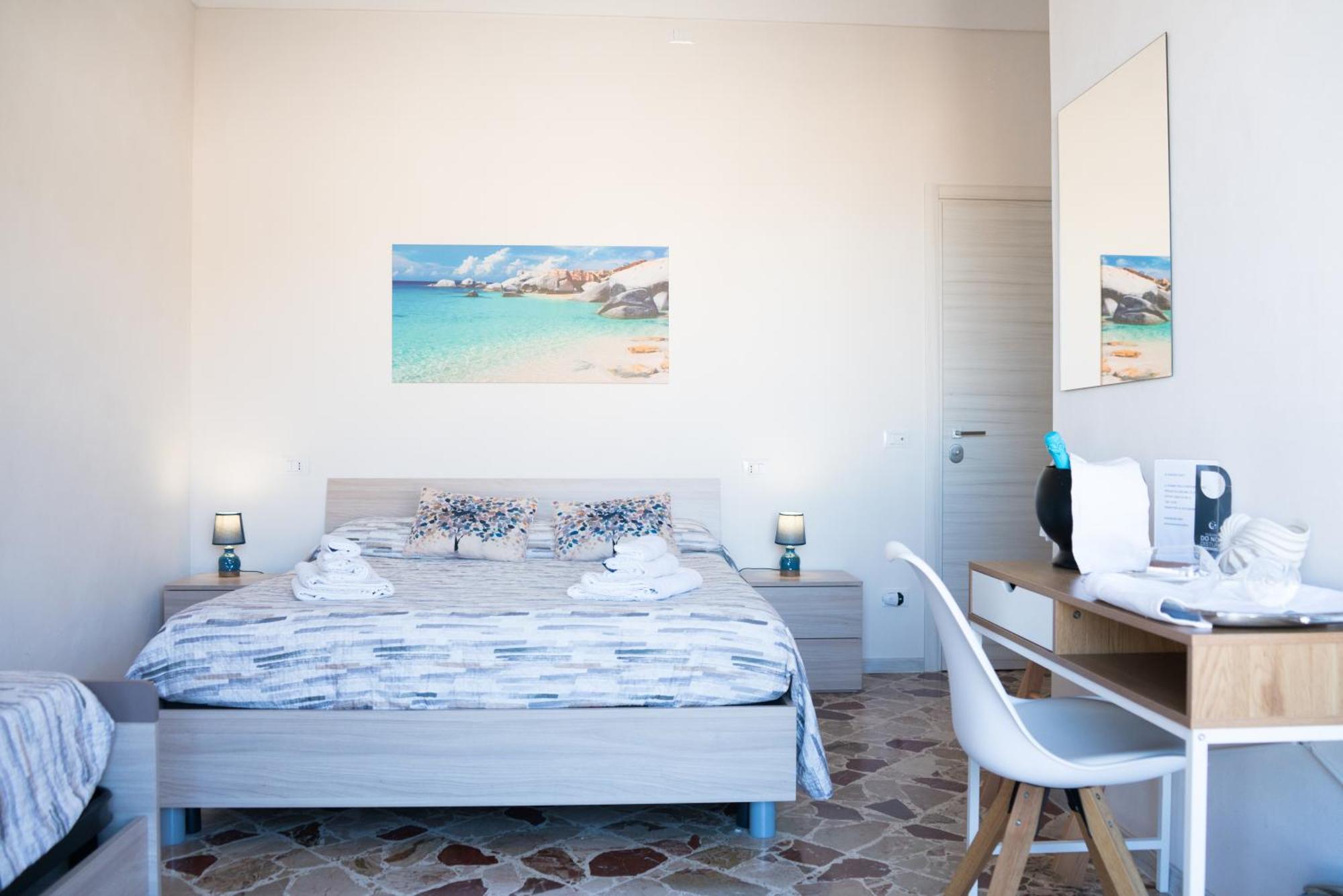 Ponente & Maestro Rooms Favignana Exterior photo